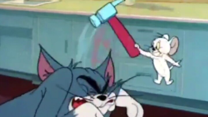 Adegan hits di Tom and Jerry