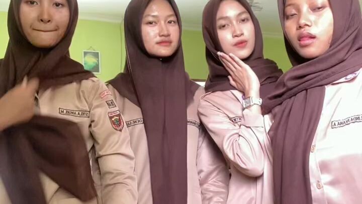 kalo semuanya licin kaya gini kan enak🥵