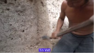 Xây căn phòng chỉ với 2 dân P2