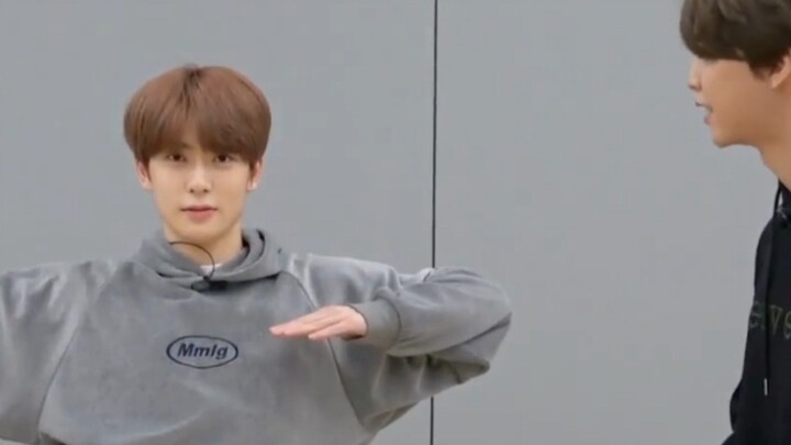 I'm here to teach you how to dance Simon Says: I've cut off all the chat parties.