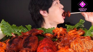 Mukbang tôm hùm và mực sốt cay phần 1 #anngon
