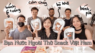 Các Bạn Nước Ngoài Ở Mỹ Thử Đồ Ăn Vặt Việt Nam Lần Đầu Tiên | Con Thỏ