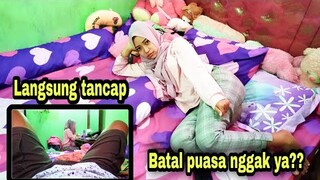 KELAKUAN SUAMI LAGI PUASA MALAH MINTA JATAH..