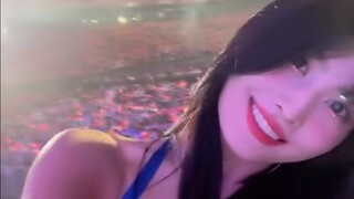 在momo怀里沉浸式体验twice演唱会