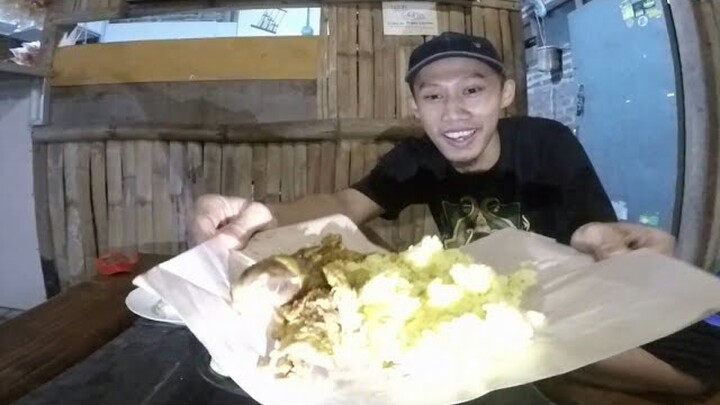 Buka puasa nasi berkat porsi besar