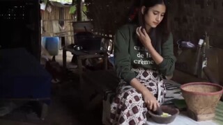 neng intan gadis desa bule, keturunan Turki