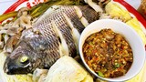 วิธีทำแจ่วพริกสดปลาร้า ปลานิลนึ่งผักแบบอีสาน เคล็ดลับล้างปลาดับกลิ่นคาวSteamed Fish with chili paste
