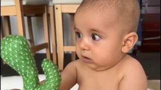 Cactus toys made in China are popular all over the world, and foreign children are "conquered" by th