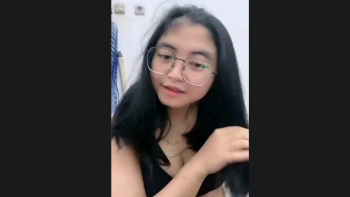 ADEKNYA LAGI S4NG***🔞 (VIDEONYA FULL NYA ADA DI BIO)