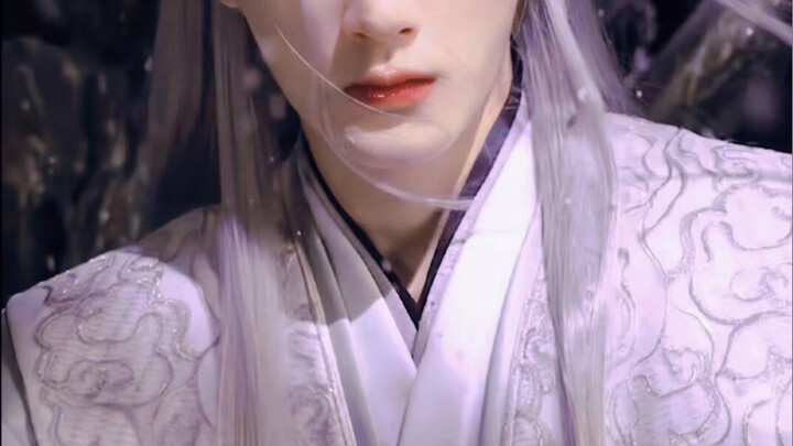I heard that the average Chinese has white hair per capita? Crystal clear and sharp beauty! 【Tan Jia