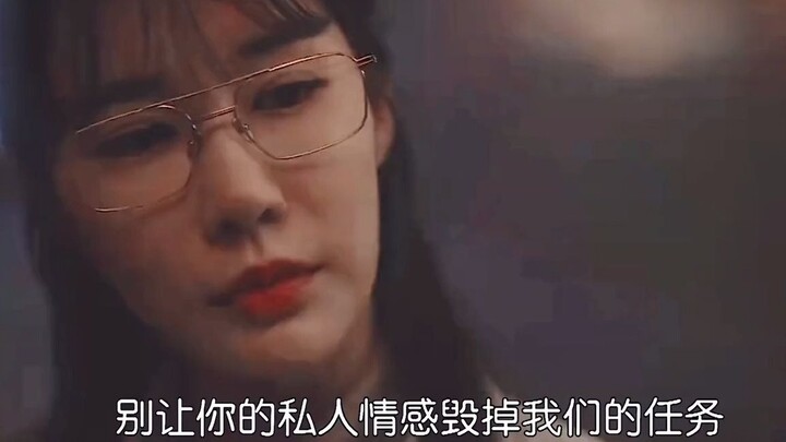男主怎么会对她没有一丝私人情感，这次终于抱住她了了，女主也知道是为了见她一面回来的！终于发糖了！#金智秀jisoo #丁海寅