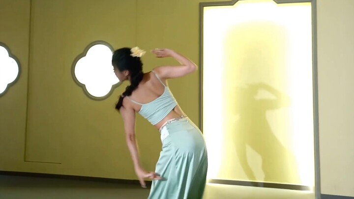 "Spirit of Water" เต้นฟลิปแดนซ์ ~ ใครว่าห่านอ้วนเต้นไม่ได้ ได! -