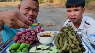 ส้มบักขามน้อย จิ้มน้ำปลาแดกหวาน ๆ จนได้เสี่ยงตาน้อย  | พี่จ่า