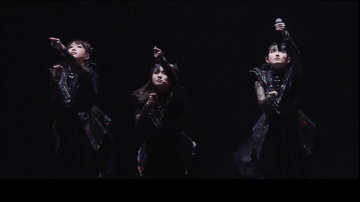 BABYMETAL - Divine Attack - 神撃 (''Avengers'')(RETURNS - THE OTHER ONE)(Makuhari Messe) WOWOW