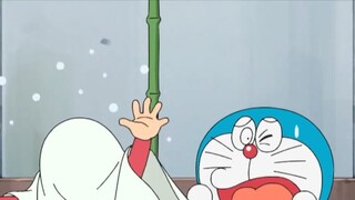 Nobita cùng các bạn đang đua thuyền trên đường, Fat Tiger và Xiao Fu suýt chết đuối vì quá tham gia 