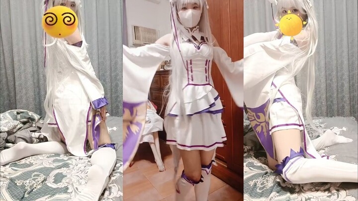 4 Sister Lamb cos Emilia