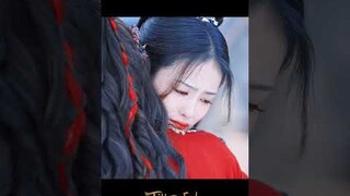 She needs someone to comfort her 😟| Till The End of The Moon | YOUKU Shorts