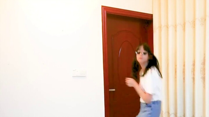 [TACG Anime House Dance Competition] [Yaki] Sakamoto op dances at the door of his sister's room!
