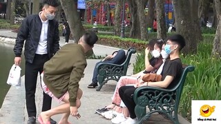 (P6) Ra Phố Giả Bộ Ngố Và Cái Kết #Prank