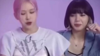 The tension on Lisa's face🤭wag Kasi humawak🤭