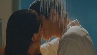 Shower Kiss in the Bathroom: This kiss scene is too sexy! [Please Melt Me]