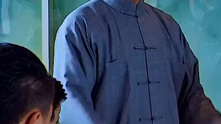 Ip Man: Potong dia di tengah...