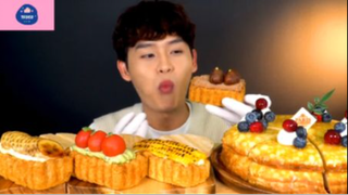 Mukbang: ăn bánh việt quất, dâu tây, ngô #anngon