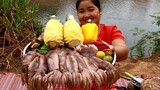 Yummy Steamed big Squid with Pineapple and peppers recipe By village - Cooking Life