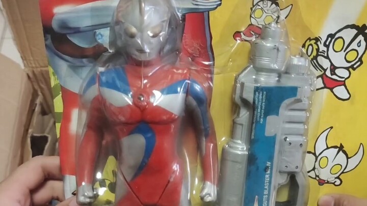 [Kenangan Masa Kecil] Mainan D Tua Domestik-Papan Gantung Ultraman