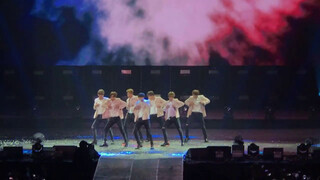 170506 BTS Wings Tour in Manila - Blood Sweat & Tears (피 땀 눈물) [FANCAM]