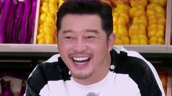 Yu Yang sangat pandai memainkan bagian ini. Saya tertawa terbahak-bahak setelah membacanya.