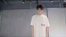 Saya tidak mengizinkan siapa pun untuk tidak menonton video tarian Lin Yi ini! ! !