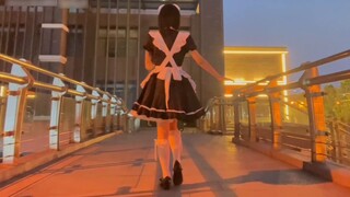 No car, no house, nothing accomplished, dancing on the flyover