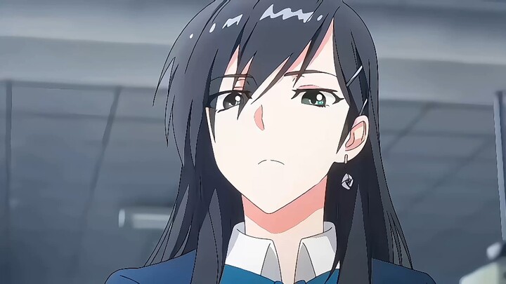 Mana yang lebih mematikan, sang ratu yang keren atau si loli yang imut?