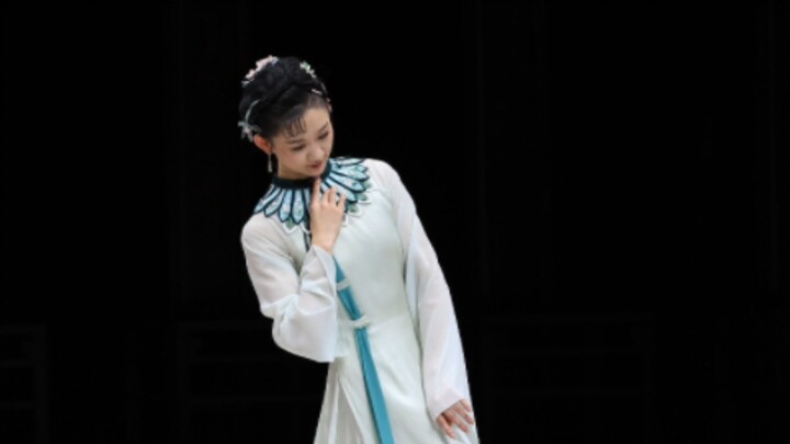 Leave the withered lotus leaves to listen to the sound of rain (4K ultra-clear - dance drama Dream o