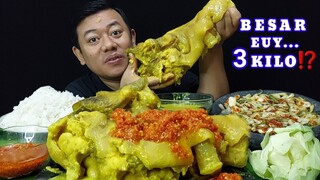 URAT NYA PALING ENAK MAKAN GULAI KAKI SAPI UTUH SAMBEL PEDAS TUMIS KUCAI LALAPAN MENTAH