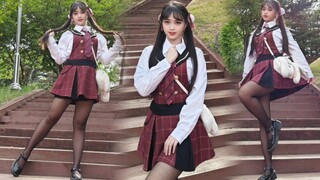 You have to be in the spotlight even when studying in Korea!