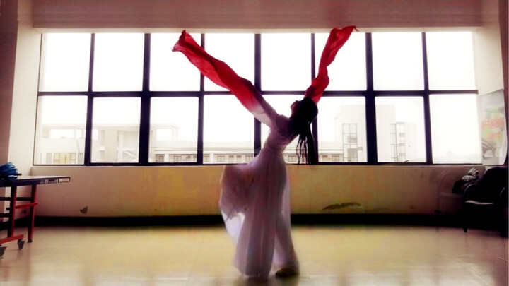 "Poetic Dance" Water sleeves classical dancer Aili dance cover dengan rok lebar, versi simpel latihan dalam ruang