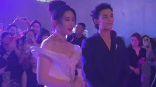 Liu Yifei dan Wu Lei berada dalam bingkai yang sama, tidak diperlukan suasana, mereka tangguh dan ca