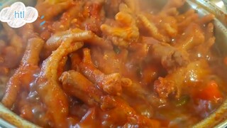 Mukbang chân gà rút xương