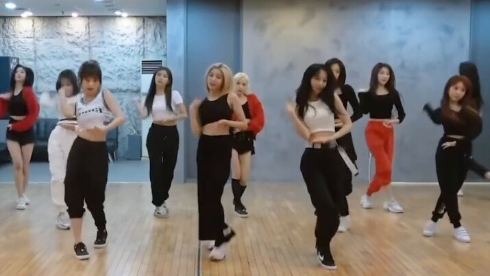 【IZ*ONE】Panorama garis bergerak