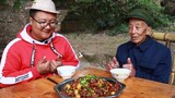 Kaki Babi dengan Kedelai Khas Pedesaan Sichuan