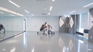 Purple Kiss "On My Bike" Dance Practice