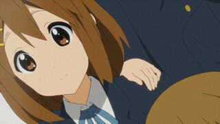 【K-ON!】Shock?! Whose hand is this?!