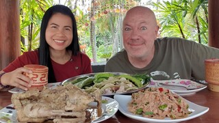 ไก่นึ่งสมุนไพรทั้วตัวหอมๆกับซุปหมากมี่แซ่บๆ Yummy Steamed Chicken with Herb