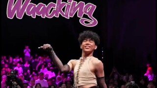 好久没看到这么暴力的音乐表达了，真的太爽了 Kiki