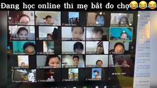 Đang học online mà mẹ bắt đi chợ