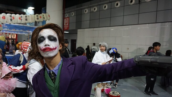 洛阳漫展上的精品小丑coser whysoserious?（B站自制视频）