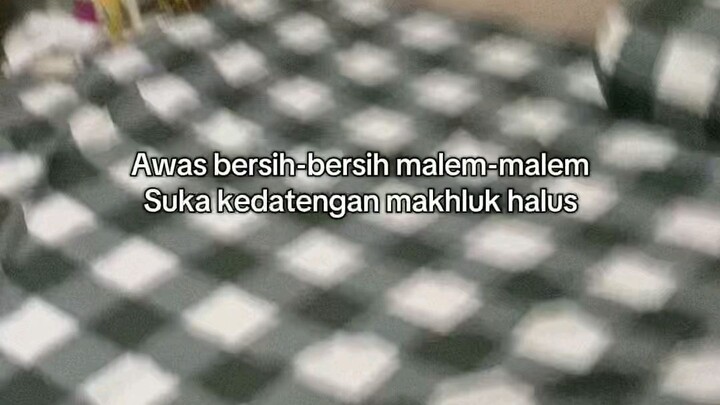 ada yang putih-putih