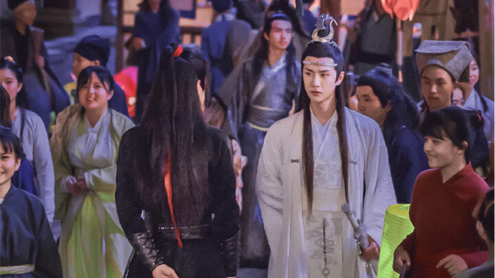 [Lan Zhan gives Wei Ying a sense of security] No need to look back, I am always behind you.